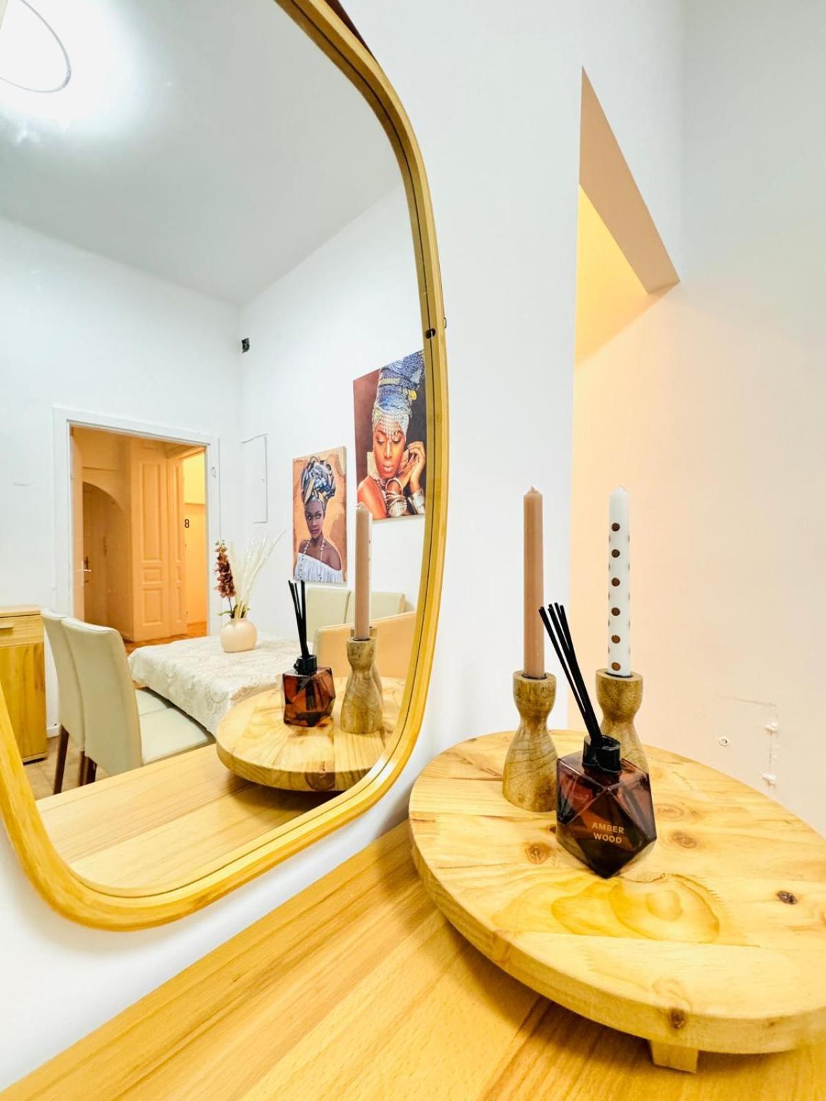 Cozy 9br Shared Apartment, Only 12min Walk To Augarten Apartment *